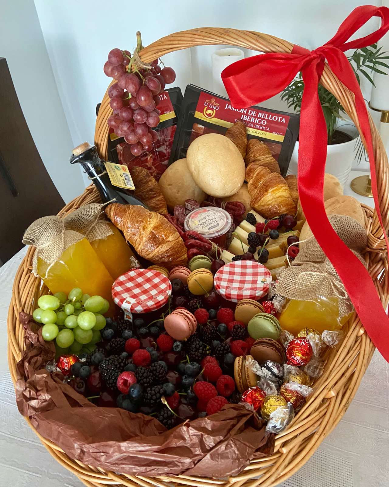 Cesta "Desayuno para 10"